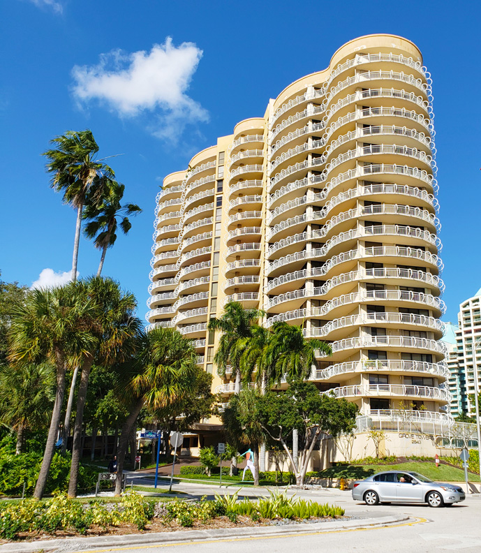 Grove Towers Coconut Grove