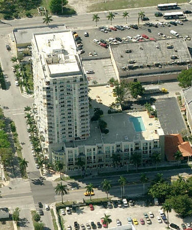 1800 Biscayne Plaza