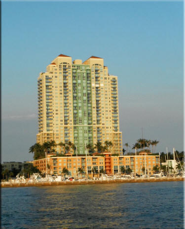 Yacht Club at Portofino South Beach