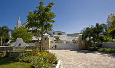 Pine Manor South Miami