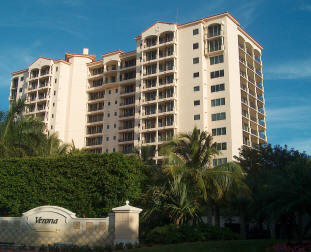 Deering Bay Verona