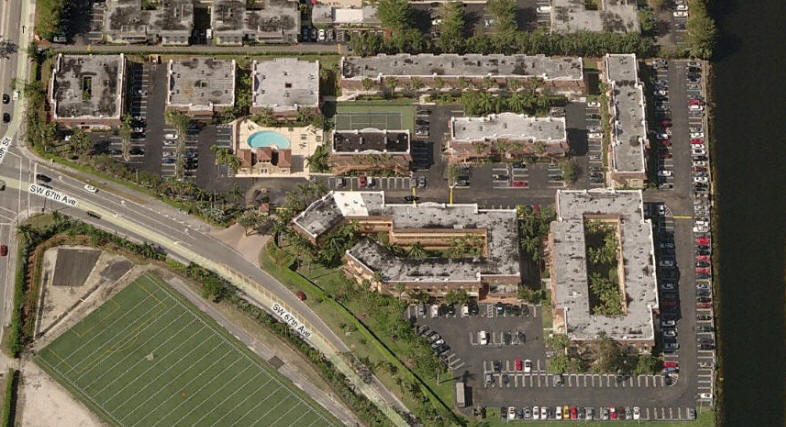 Villas of Pinecrest Aerial