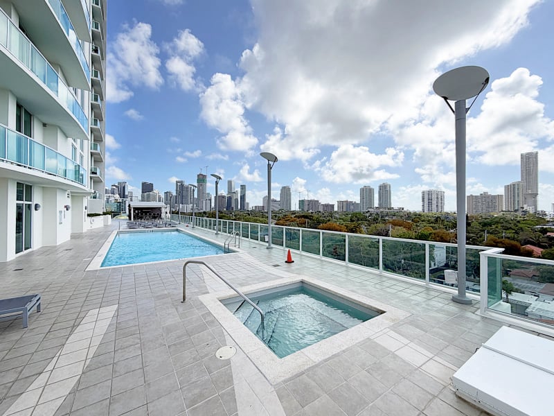 Nordica Condo Miami Pool and Spa