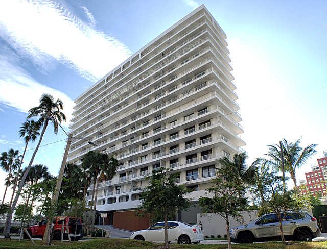 Brickell Harbour Condo