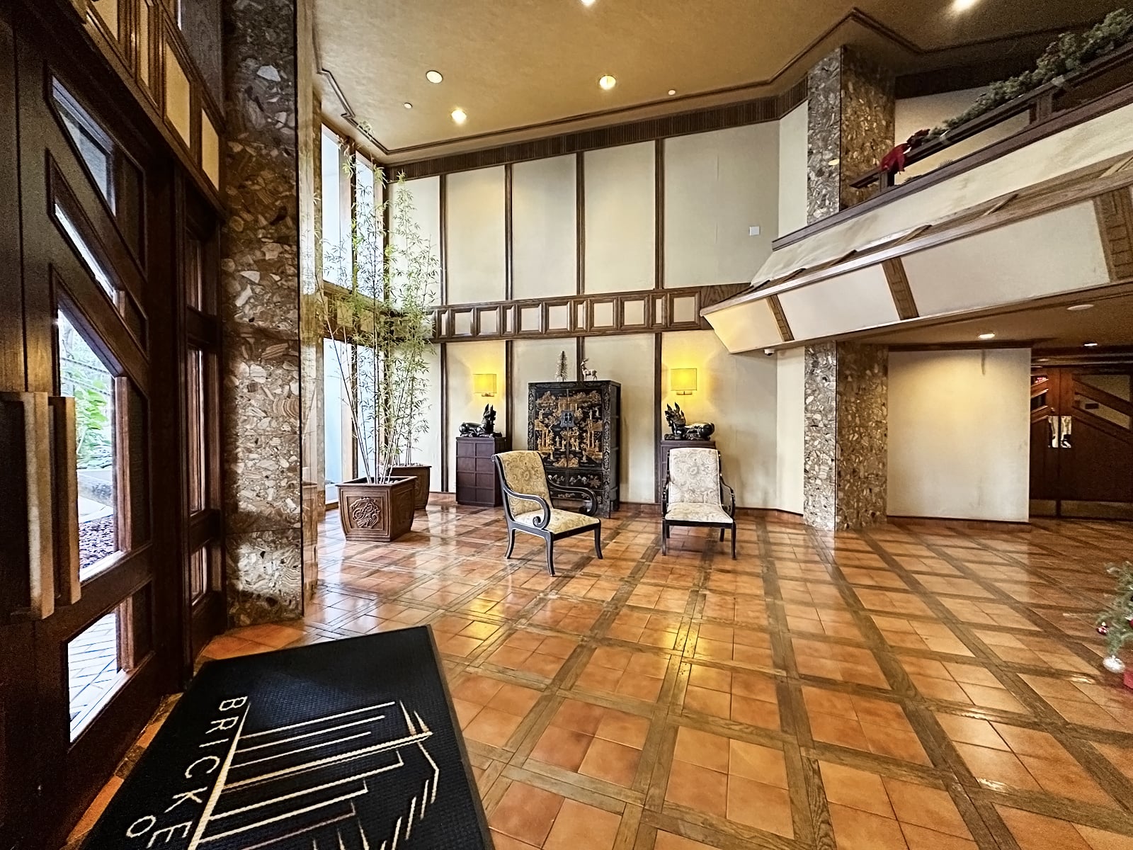 Brickell Key One - Lobby