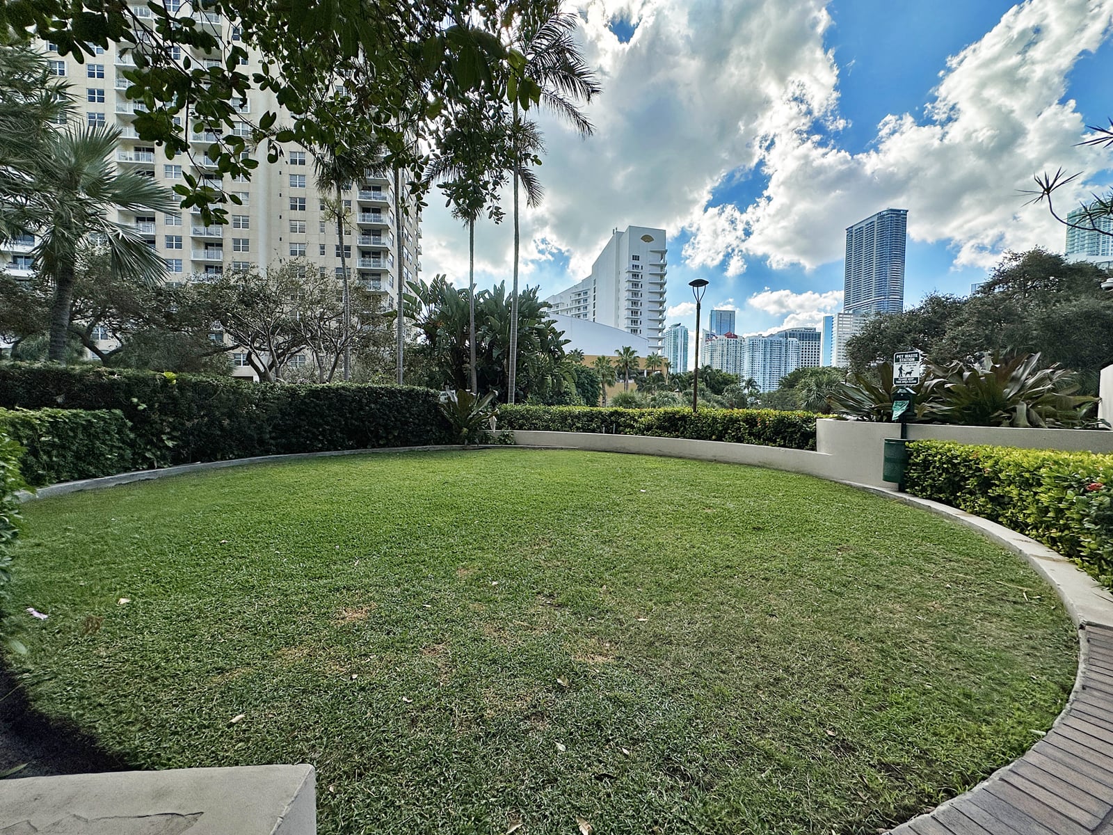 Brickell Key One - Pet Park