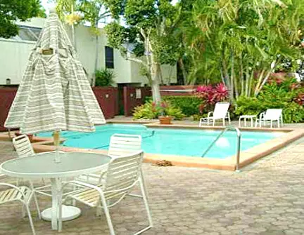 Brickell Woods Townhouse - Pool