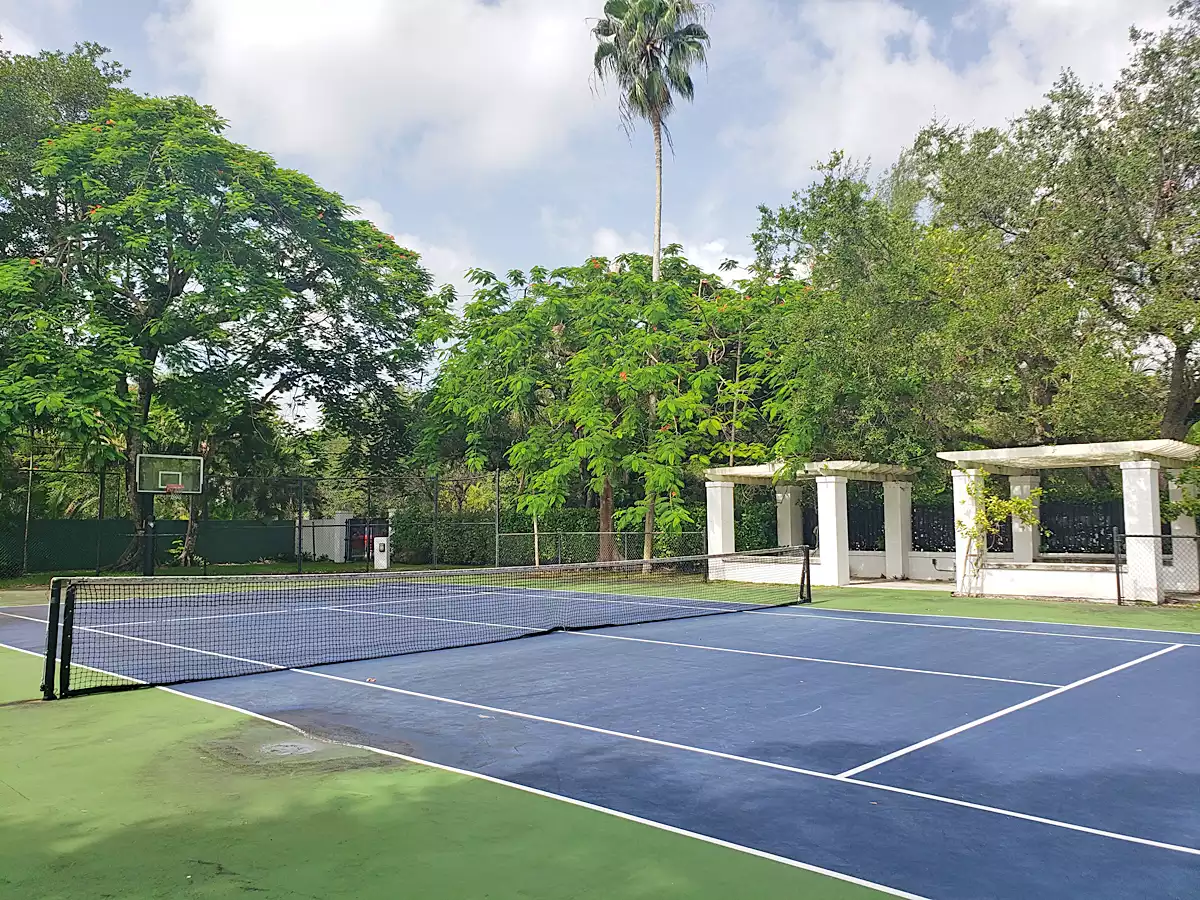 Davis Gardens South Miami - Tennis