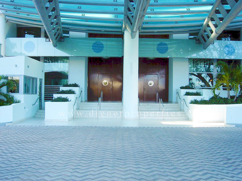 Grovenor House Coconut Grove - Valet