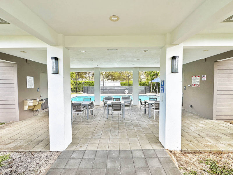 Killian Commons Miami Pool Area