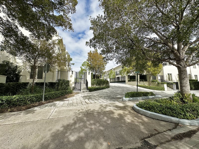 Oak Lane Townhomes South Miami