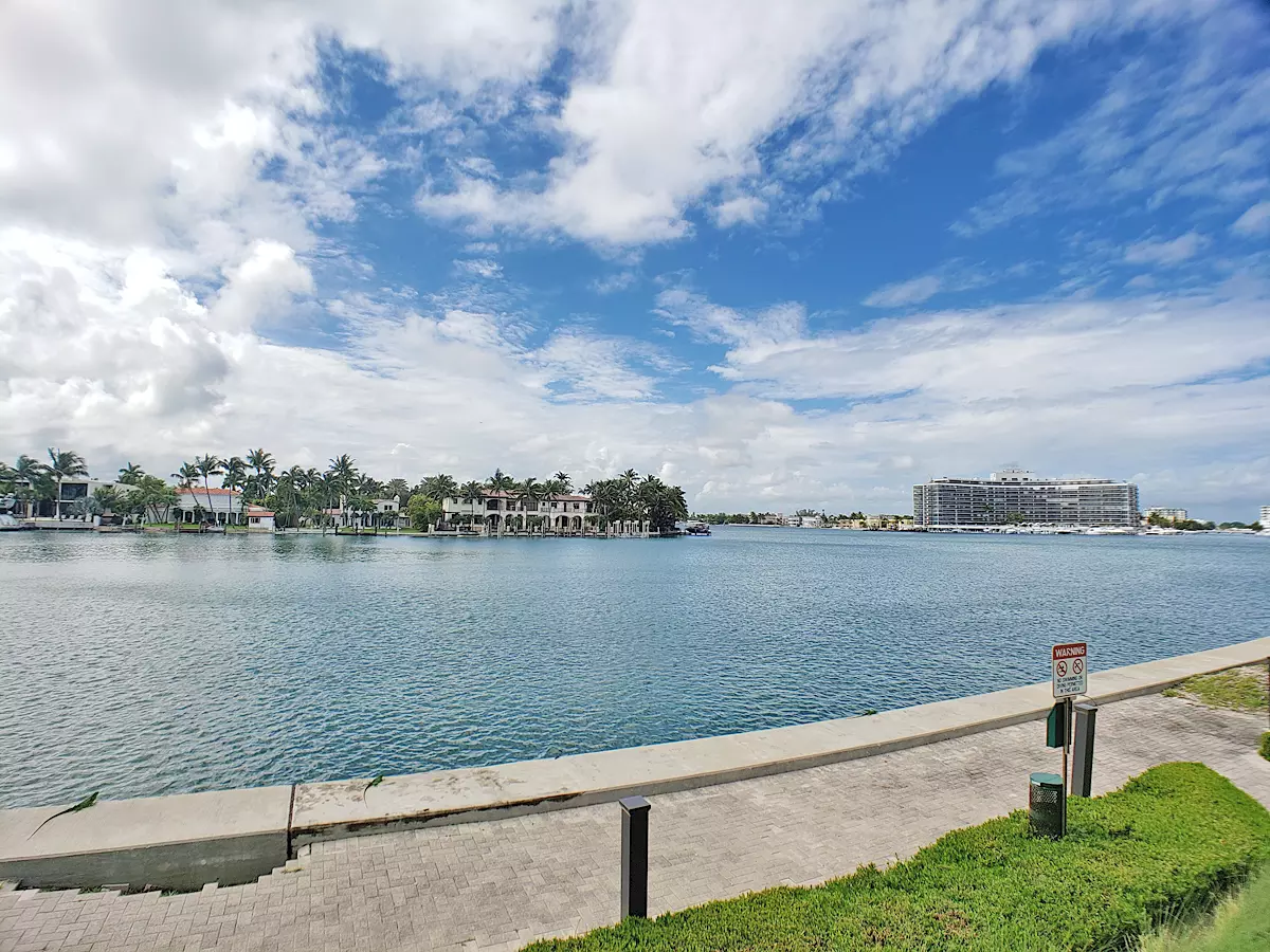 Peloro Miami Beach Intracoastal View